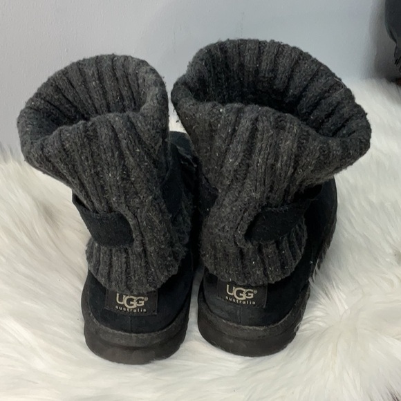 UGG Australia Cambridge Boots Black Suede - Picture 4 of 11